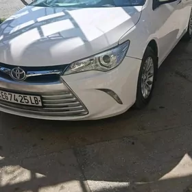 Toyota Camry 2017