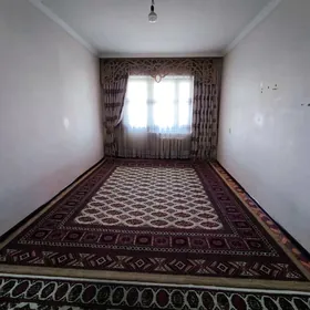 Jay, Квартира