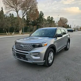 Ford Explorer 2023