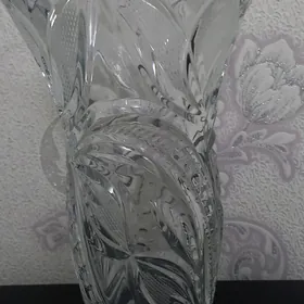 gul salynyan hrustal waza taze