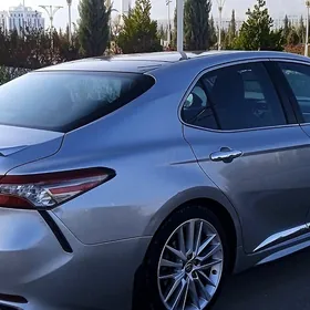 Toyota Camry 2018
