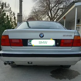BMW 525 1990