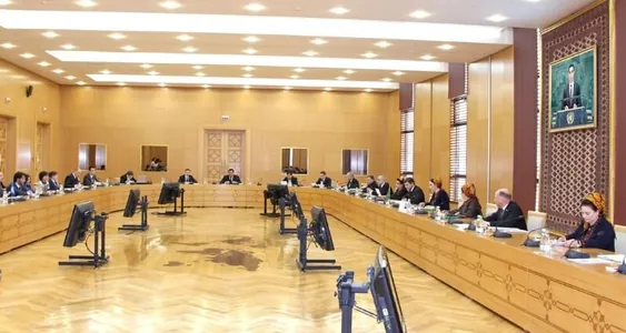 Türkmenistanyň DIM-inde HZG-niň wekilleri bilen pudagara tegelek stol maslahaty geçirildi