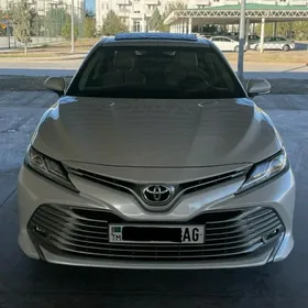 Toyota Camry 2020