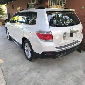 Toyota Highlander 2011