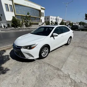 Toyota Camry 2017