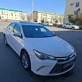Toyota Camry 2015