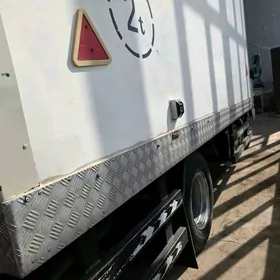 Mitsubishi Canter 2013