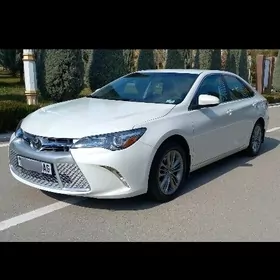 Toyota Camry 2016