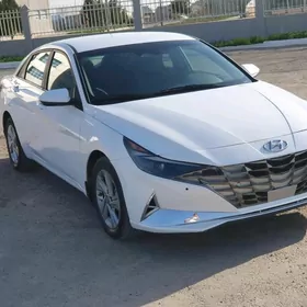 Hyundai Elantra 2023