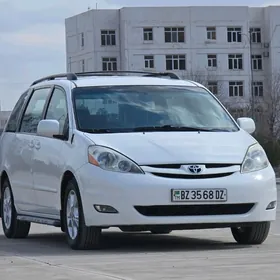 Toyota Sienna 2008