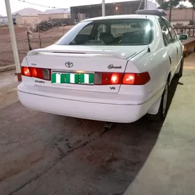 Toyota Camry 2001