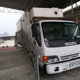 Isuzu Giga 2003