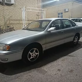 Toyota Avalon 1999
