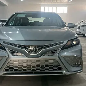 Toyota Camry 2020