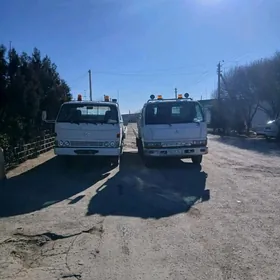 Mitsubishi Canter 2002