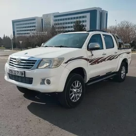 Toyota Hilux 2012