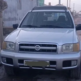 Nissan Pathfinder 2002