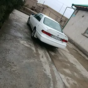 Toyota Camry 2000