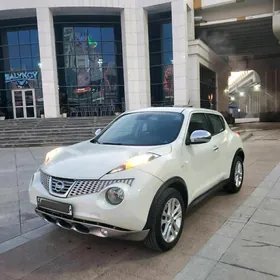 Nissan JUKE 2012