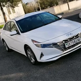 Hyundai Elantra 2023