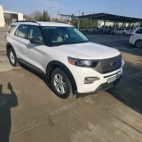 Ford Explorer 2021