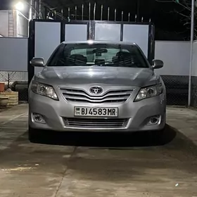 Toyota Camry 2010