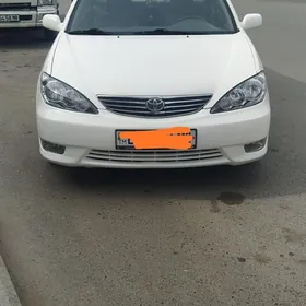 Toyota Camry 2004