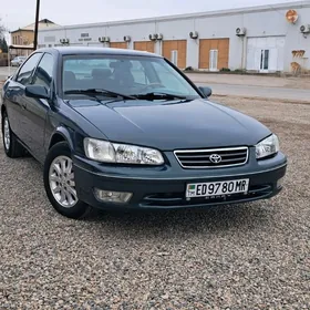 Toyota Camry 2000