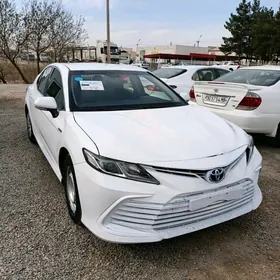 Toyota Camry 2022