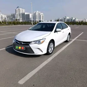 Toyota Camry 2017