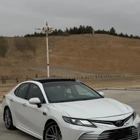 Toyota Camry 2020