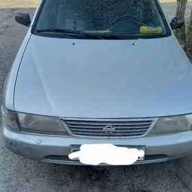 Nissan Sunny 1995