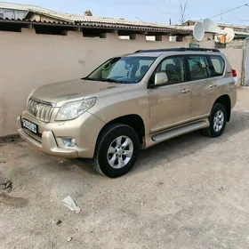 Toyota Land Cruiser Prado 2011