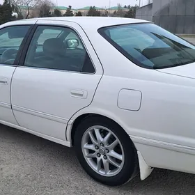 Toyota Camry 2001