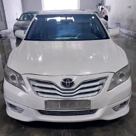 Toyota Camry 2010