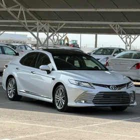 Toyota Camry 2023
