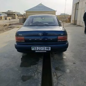 Toyota Camry 1993