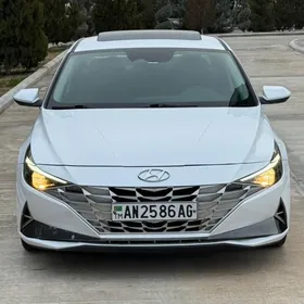 Hyundai Elantra 2022