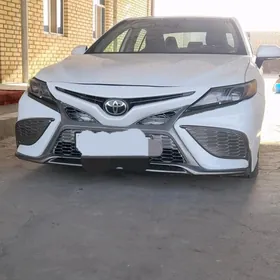 Toyota Camry 2023