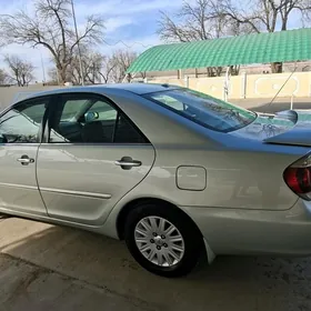 Toyota Camry 2005