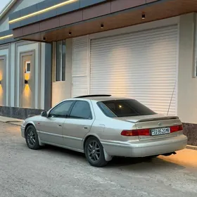 Toyota Camry 2001