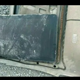 Merc 220 S klas luÿk potolok