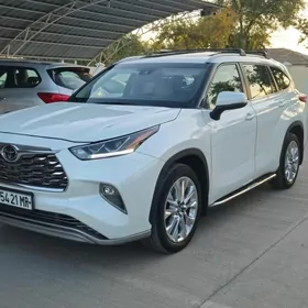 Toyota Highlander 2023