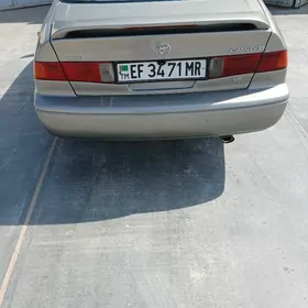 Toyota Camry 2000