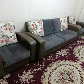 уголок отдыха тройка