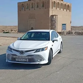 Toyota Camry 2020