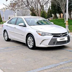 Toyota Camry 2016