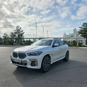 BMW X6 M 2022