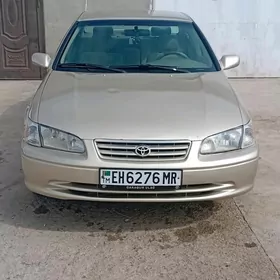 Toyota Camry 1999